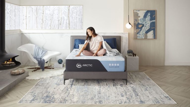 Serta dévoile un matelas rafraîchissant Arctic pour les dormeurs chauds – et il se vend