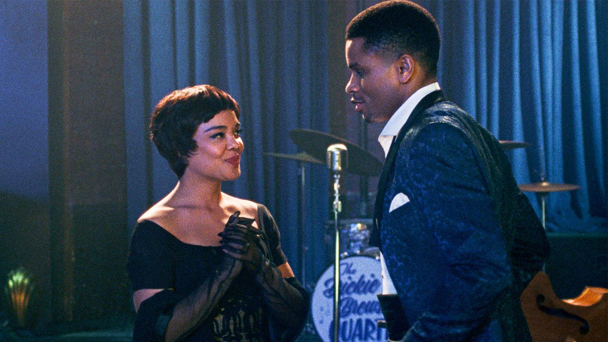 Tessa Thompson et Nnamdi Asomugha dans L'amour de Sylvie