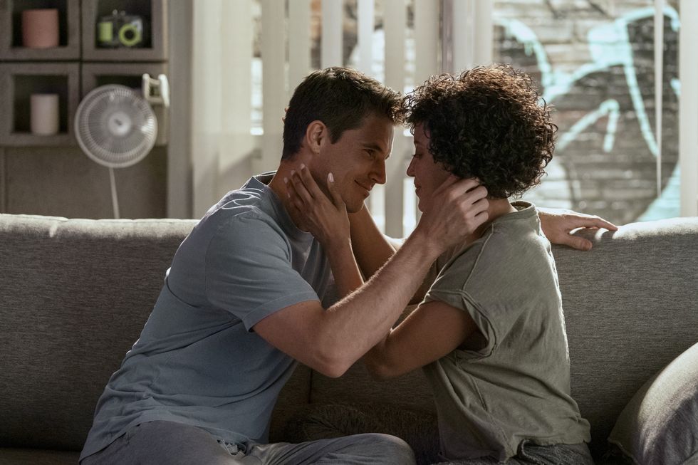 Robbie Amell, Andy Allo, téléchargez la saison 3