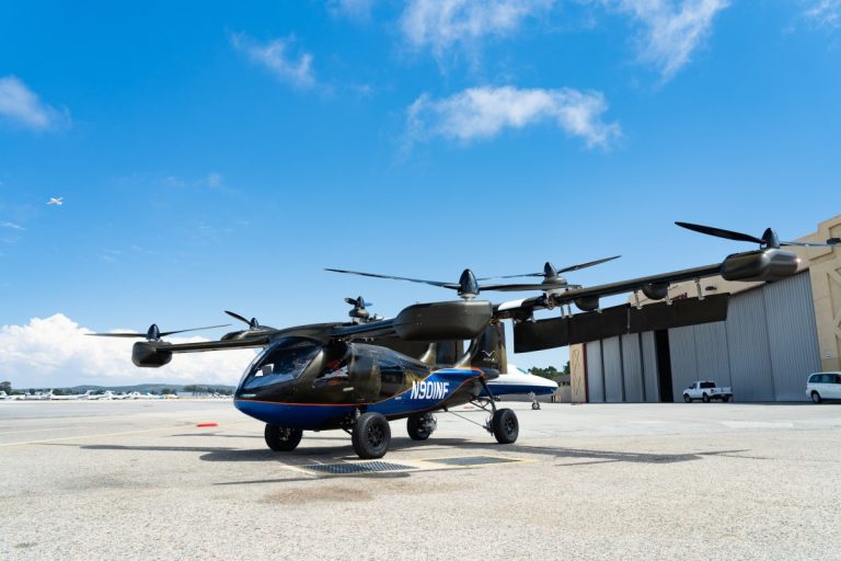 L’avion A5 eVTOL d’ASKA a déployé ses ailes mais n’a pas volé à Pebble Beach