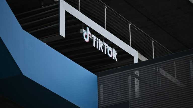 TikTok prévoit d’interdire les liens vers des sites de commerce électronique extérieurs comme Amazon, selon un nouveau rapport