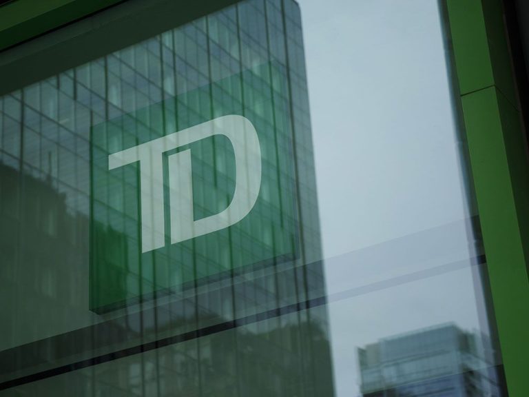 La Banque TD ne répond pas aux attentes alors que les bénéfices chutent et que les provisions pour pertes sur créances augmentent