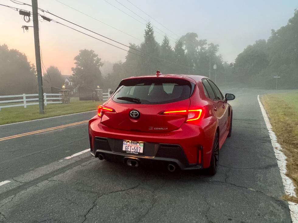 Le marché américain manque souvent de voitures spéciales, mais dans ce cas, la GR Corolla a été faite juste pour nous.