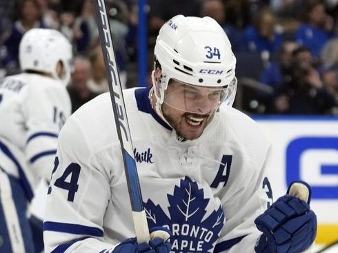 NOTES DE FEUILLE : Auston Matthews, infusé d’argent, garde la Coupe à l’esprit