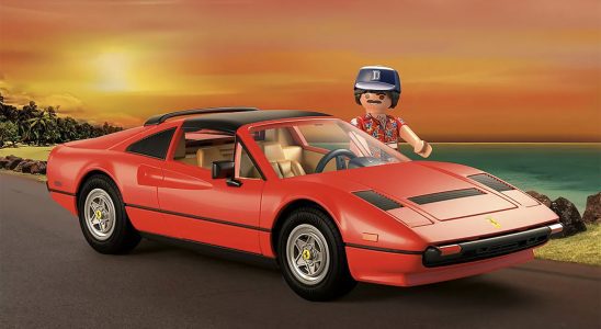 Trucs sympas : Magnum PI et sa moustache se dirigent vers Playmobil dans la Ferrari rouge emblématique