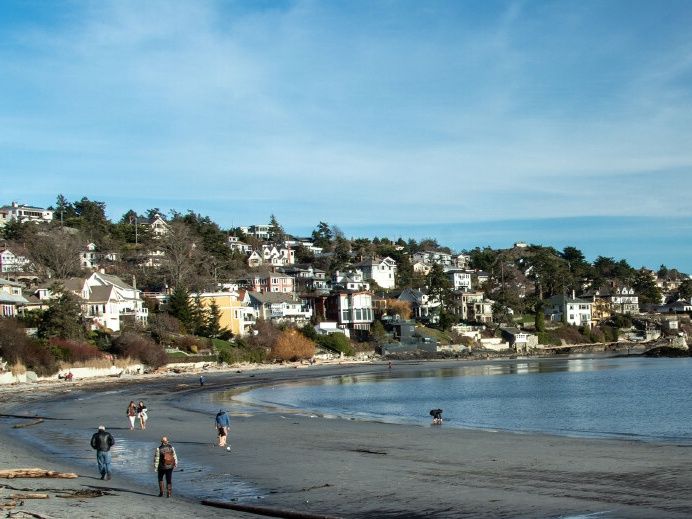 Une histoire morbide de pieds dans des chaussures échoués sur les plages de la Colombie-Britannique