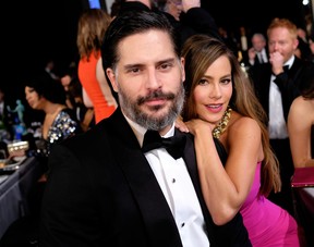 Les acteurs Joe Manganiello et Sofia Vergara dans le public lors de la 22e cérémonie annuelle des Screen Actors Guild Awards au Shrine Auditorium le 30 janvier 2016 à Los Angeles, en Californie.