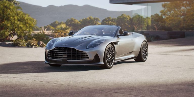 2024 Aston Martin DB12 Volante suit le coupé