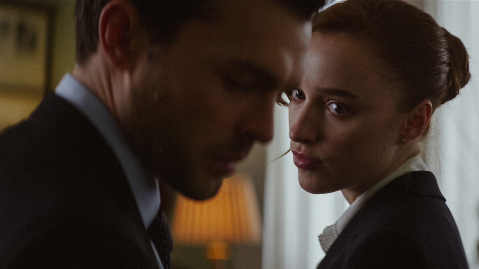 Bande-annonce Fair Play : Alden Ehrenreich et Phoebe Dynevor jouent dans le nouveau thriller érotique de Netflix
