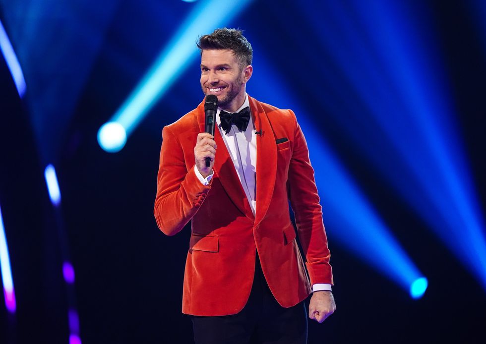 Joel Dommett à propos du chanteur masqué britannique