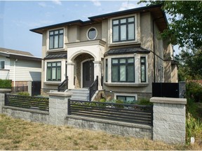 La maison de Burnaby au centre d'un litige judiciaire.