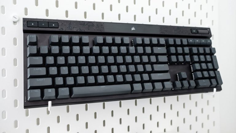 Examen du Corsair K70 Max RVB
