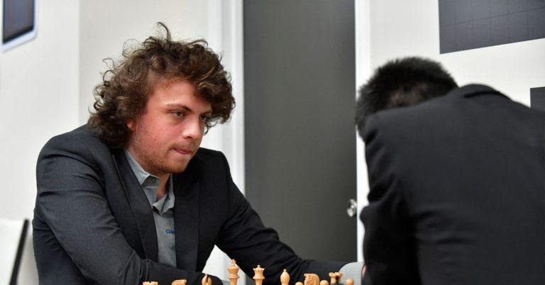 Hans Niemann abandonne le procès de 100 millions de dollars contre Chess.com et Magnus Carlsen
