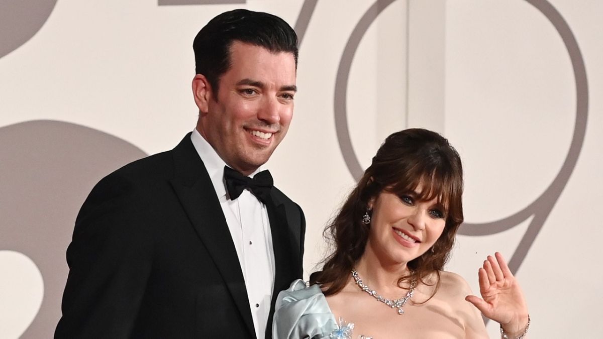 zooey deschanel and jonathan scott at the venice film festival