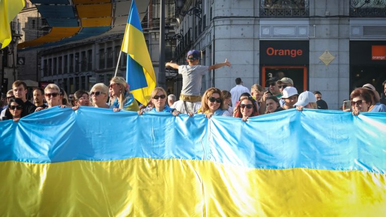 MADRID, SPAIN - 2023/08/24: Protesters with the Ukrainian flag gather at Puerta del Sol during the rally. Ukrainians living in Spain celebrate their country's Independence Day on the 24th of August which also marked the 18 month anniversary of the Russian invasion of Ukraine. (Photo by David Canales/SOPA Images/LightRocket via Getty Images)