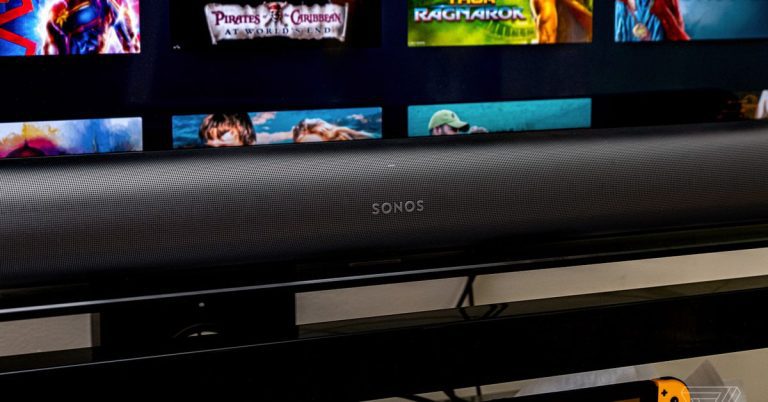 La barre de son Dolby Atmos à 900 $ de Sonos a un problème de bruit fort qui prend des années à résoudre