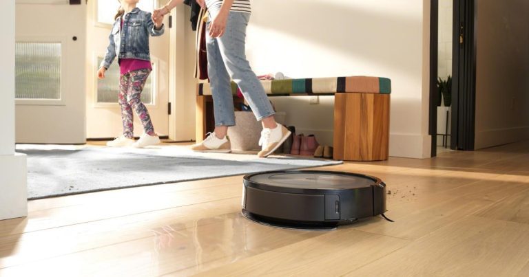 Le dernier Roombas d’iRobot peut aspirer et nettoyer à moindre coût