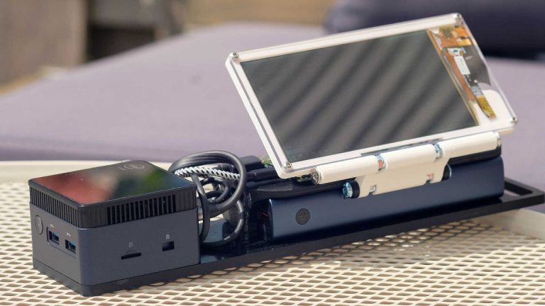 Le micro PC basé sur Intel est super petit, portable et fonctionne sous Windows