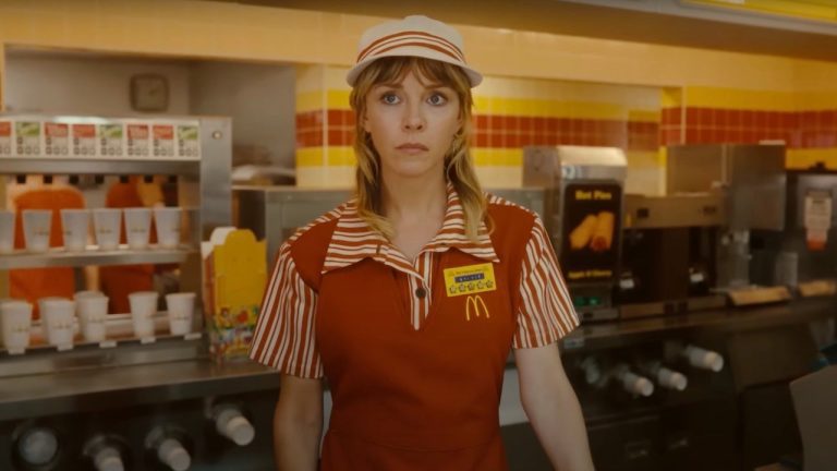 Le producteur de Loki explique comment Sylvie se retrouve chez McDonald's dans la saison 2
