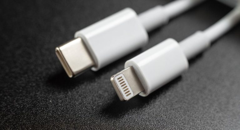 Les câbles USB-C pour iPhone 15 pourraient offrir une charge ultra-rapide – mais il y a un problème