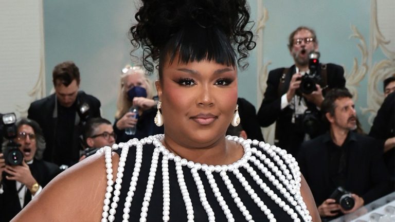 Les danseurs Big Grrrl de Lizzo partagent leur soutien dans une lettre ouverte : "Nous avons été tellement honorés de partager la scène"
