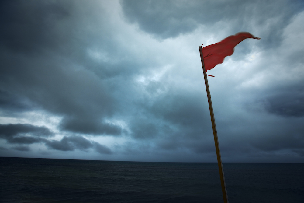 "Objet : Tempête tropicale dans le paradis de la plage Emplacement : Playa del Carmen, Riviera Maya, Mexique."