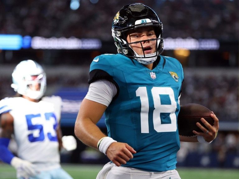 Nathan Rourke aurait été renoncé par les Jaguars de Jacksonville