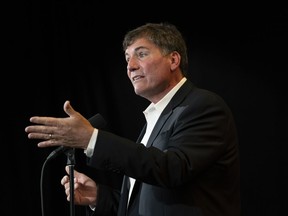 Ministre de la Sécurité publique, des Institutions démocratiques et des Affaires intergouvernementales, Dominic LeBlanc.