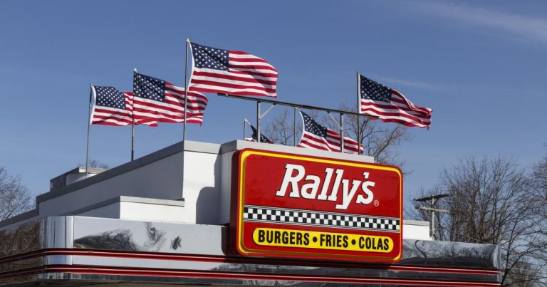 Rally’s et Checkers utilisent des chatbots IA pour les commandes de nourriture en espagnol