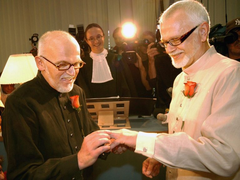 Roger Thibault, la moitié de la première union civile homosexuelle au Québec, décède à 77 ans