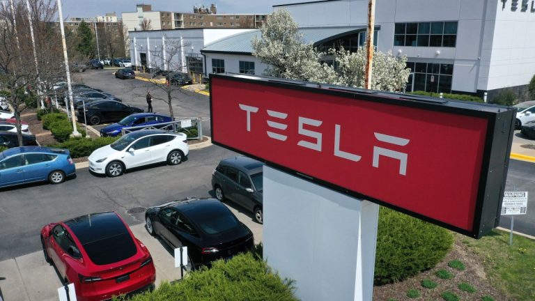 Tesla affirme que la violation de données affectant 75 000 employés était un travail d’initié