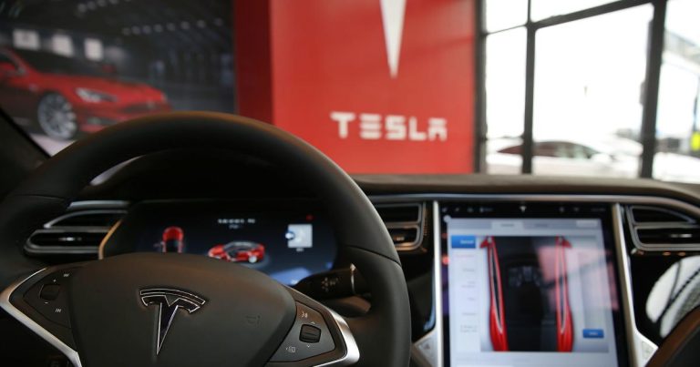 Tesla affirme que la violation de données qui a touché plus de 75 000 personnes a été causée par des « actes répréhensibles d’initiés »