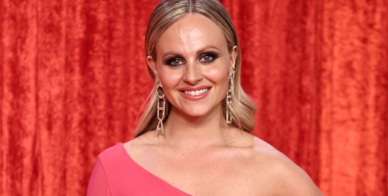 Tina O'Brien de Coronation Street partage de nouvelles photos de la fête de son 40e anniversaire
