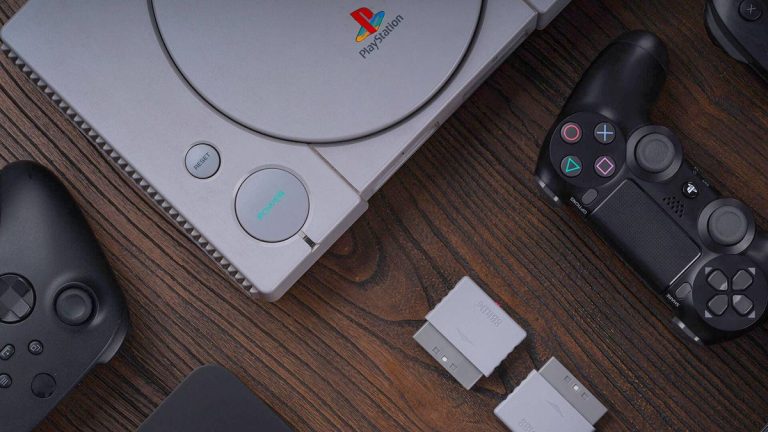 Vous pouvez maintenant utiliser un Dualsense avec votre ancienne PS1, grâce à 8bitdo