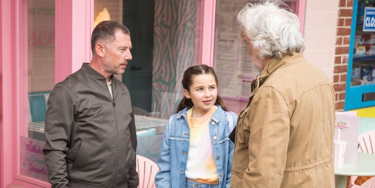 Spoilers de Coronation Street – Stu Carpenter soutient Eliza dans des scènes émotionnelles
