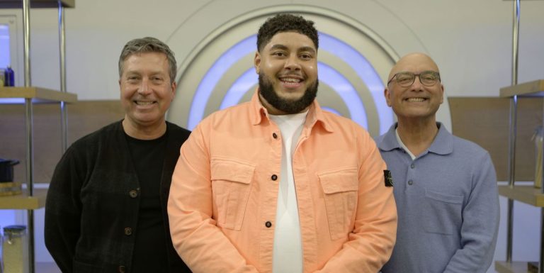 Celebrity MasterChef perd un candidat dans le défi le plus personnel de la série à ce jour
