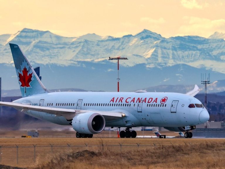 Air Canada supprime des liaisons au départ de Calgary en raison d’une pénurie de pilotes « à l’échelle de l’industrie »