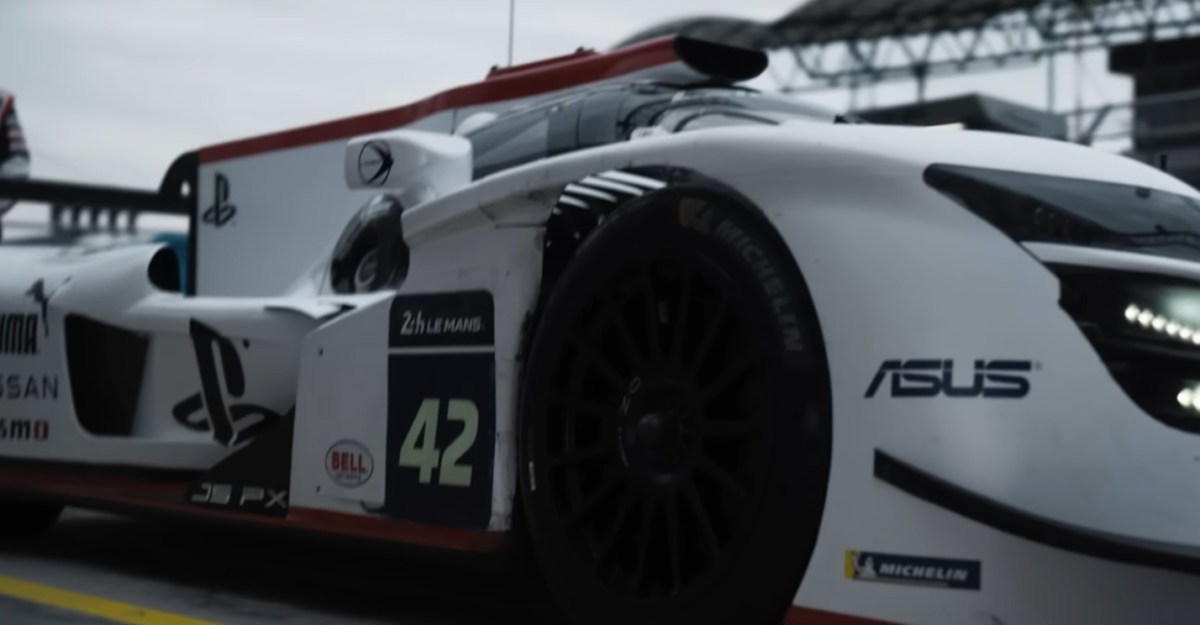 Sony a partagé un premier aperçu du film Gran Turismo, et les voitures sont belles mais étrangement irréelles, bien qu'elles soient totalement réelles.