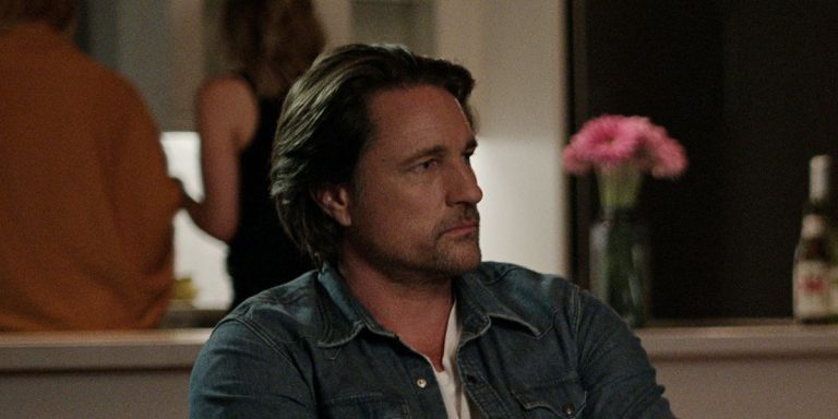 Martin Henderson de Virgin River a accepté de « courir à travers les flammes » pour le tournage des incendies de forêt, a déclaré le réalisateur
