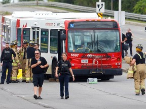 collision mortelle autobus piéton rue.  Boulevard Laurent