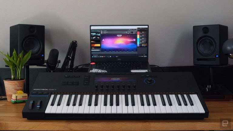 Un clavier MIDI haut de gamme pour les fidèles de Native Instruments