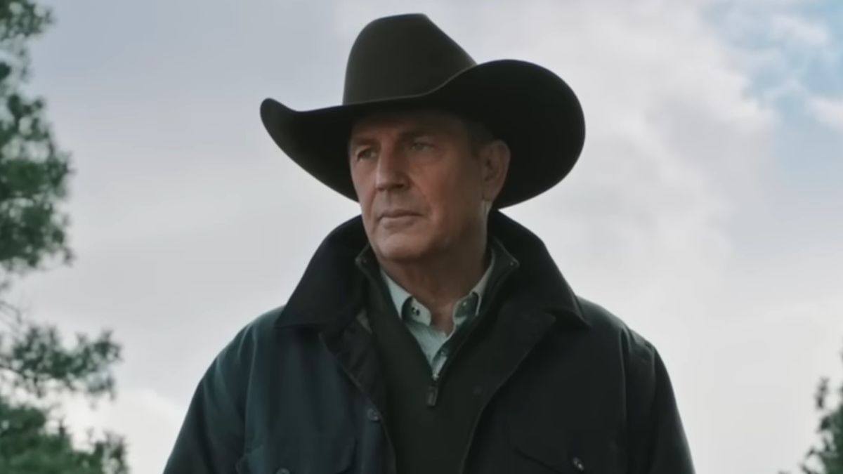 John Dutton in hat outdoors in Yellowstone