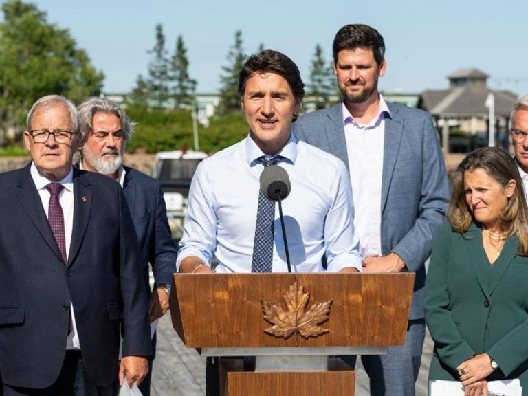 Trudeau dit que les prix des maisons ont grimpé « beaucoup trop haut »