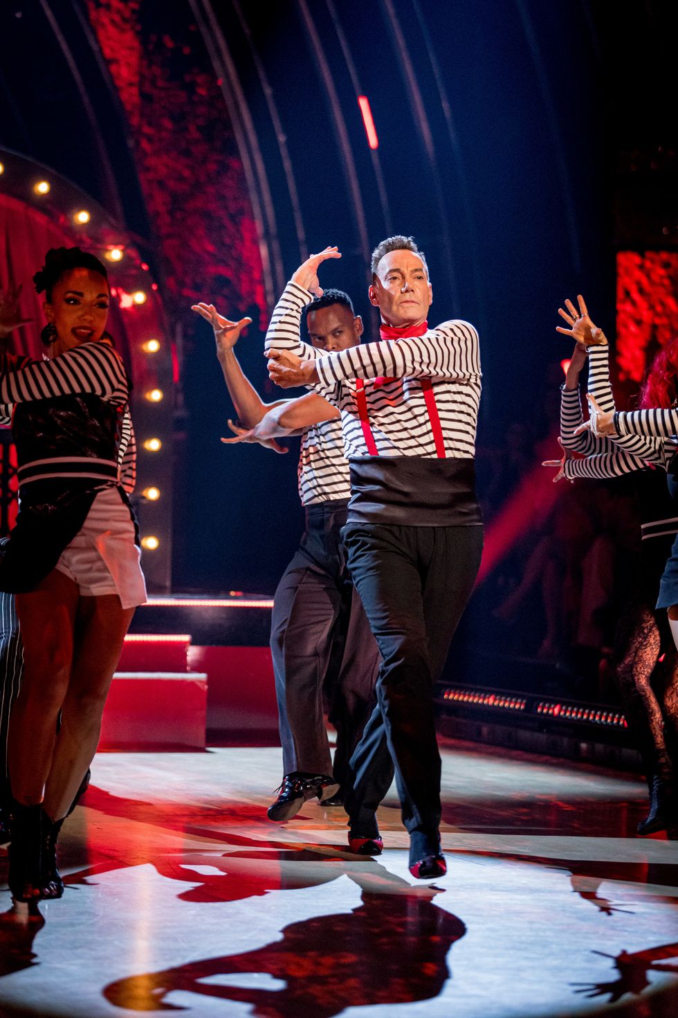 venez strictement danser les juges et les pros lors du spectacle de lancement de 2023, avec Craig Revel Horwood