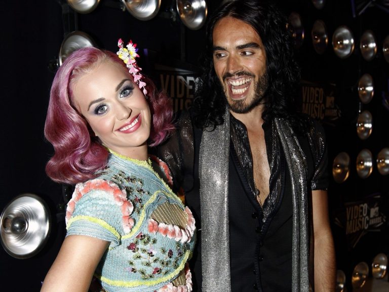 Les vieux commentaires de Katy Perry laissaient entendre qu’elle connaissait la « vraie vérité » sur son ex-mari Russell Brand