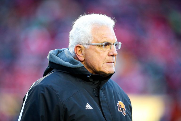 Réalisez un vœu en regardant Lions, Riders avec Wally Buono