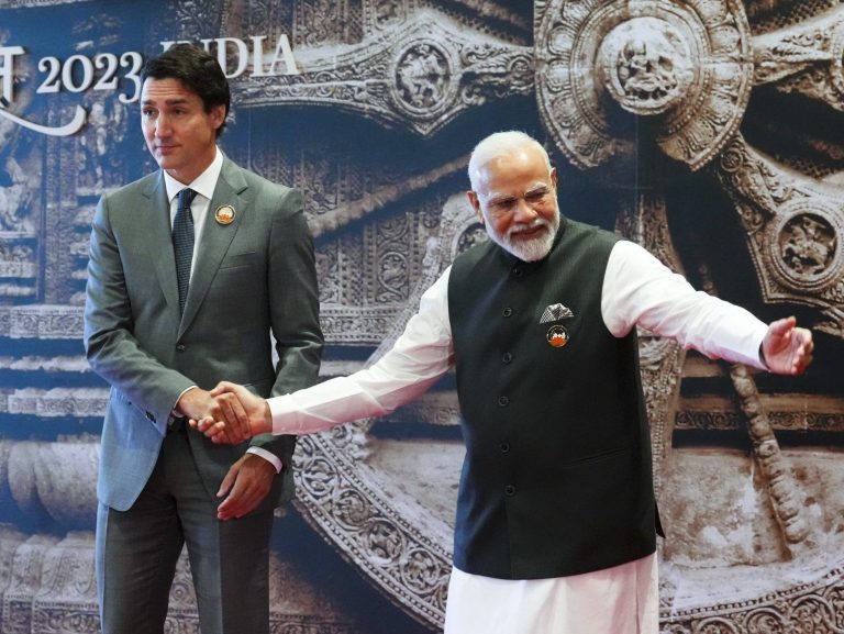 LILLEY : Il est temps pour Trudeau et Modi de jouer cartes sur table