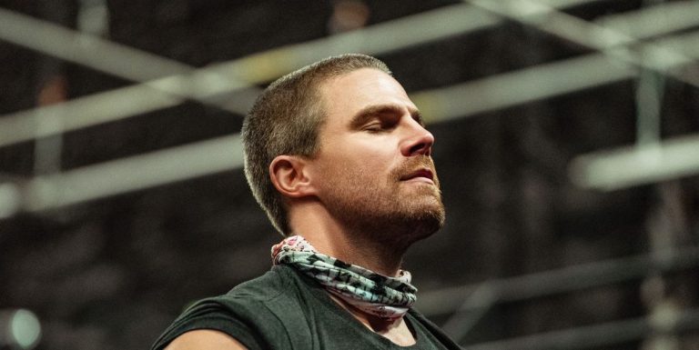 L'émission de lutte de la star d'Arrow, Stephen Amell, Heels, supprimée après deux saisons
