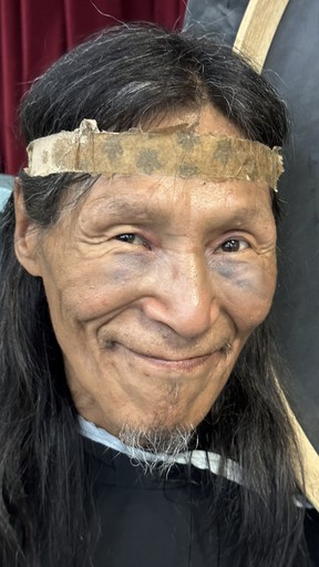 Danseur de tambour inuit Lamech Kadloo, Pond Inlet