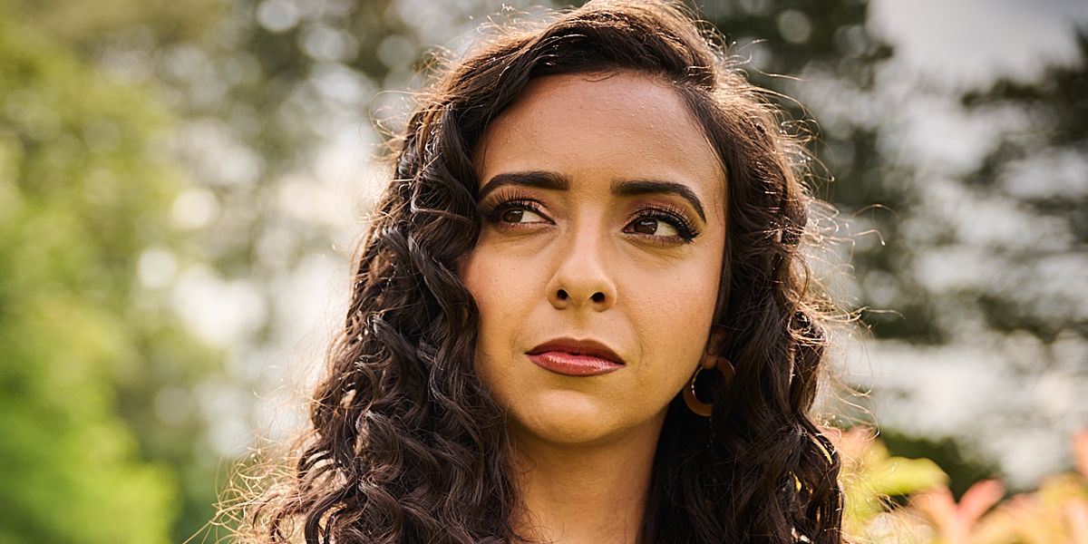 Ashling O'Shea de Hollyoaks révèle comment la mort de Rayne affecte la romance entre Nadira et Lacey
